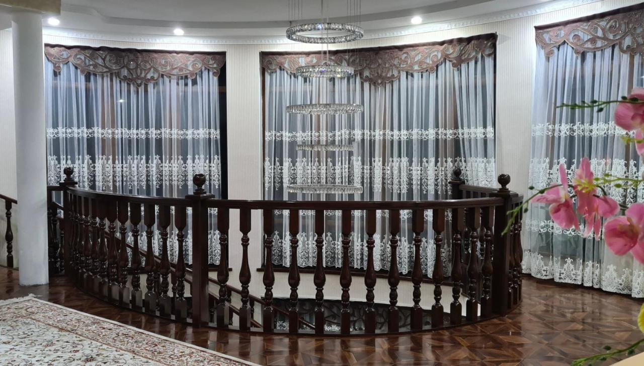 Хостел Sultan Saray Ош Екстер'єр фото