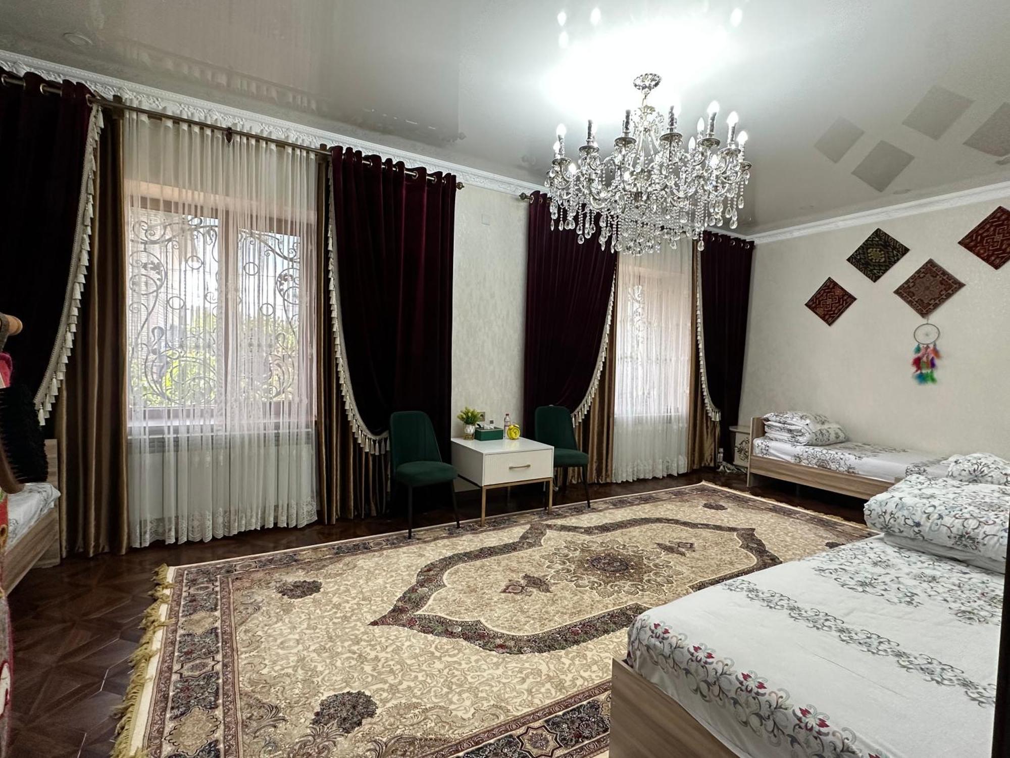 Хостел Sultan Saray Ош Екстер'єр фото